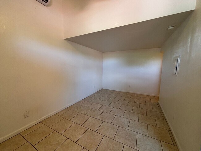 Photo - 1 E Navajo Rd Unit 1 E Navajo Rd Apt 3