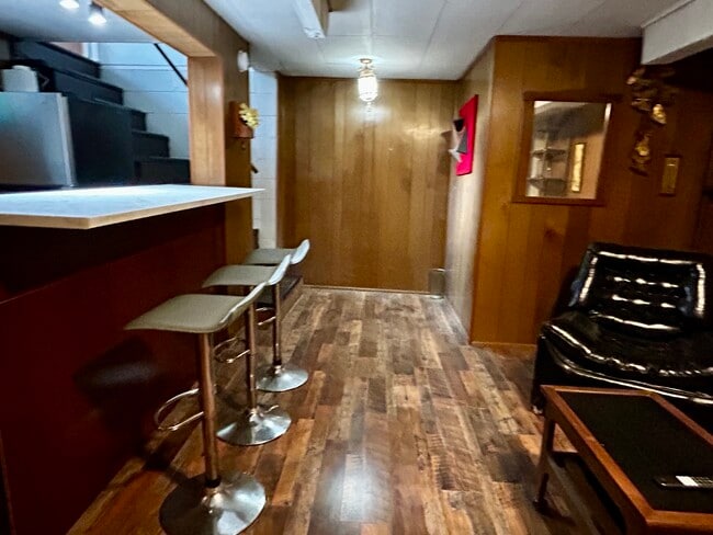 Stools and sofa bed included - 1908 Kessler Blvd North Dr Unit Downstairs apartment