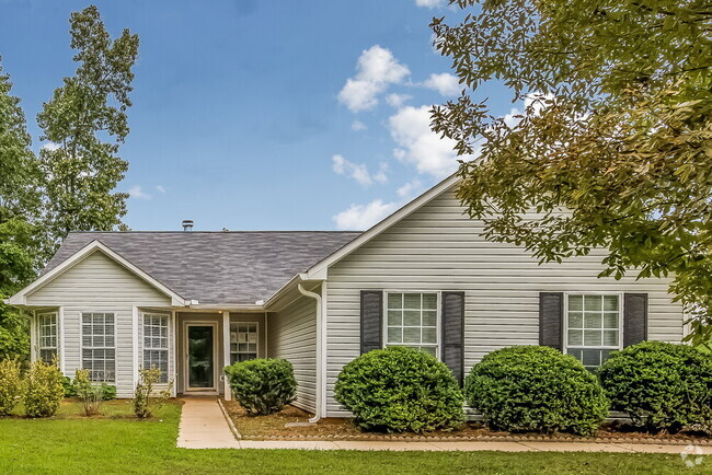 Building Photo - 155 Akers Lake Dr Rental