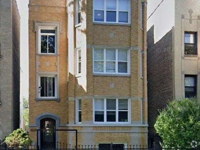Building Photo - 6322 N Francisco Ave Rental
