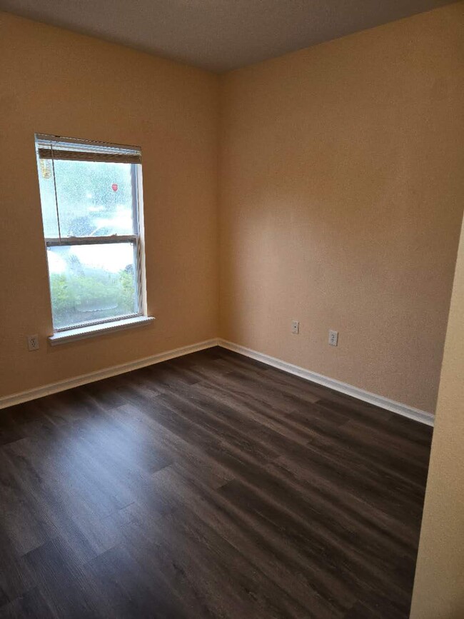 Photo - 6915 Ortega Woods Dr Unidad 2