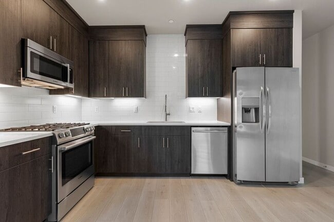 Building Photo - 7979 N Jersey St Unit #1