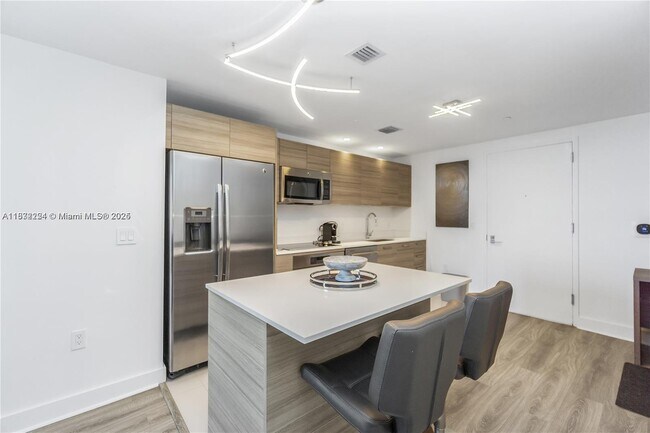Photo - 121 NE 34th St Condo Unit 1614