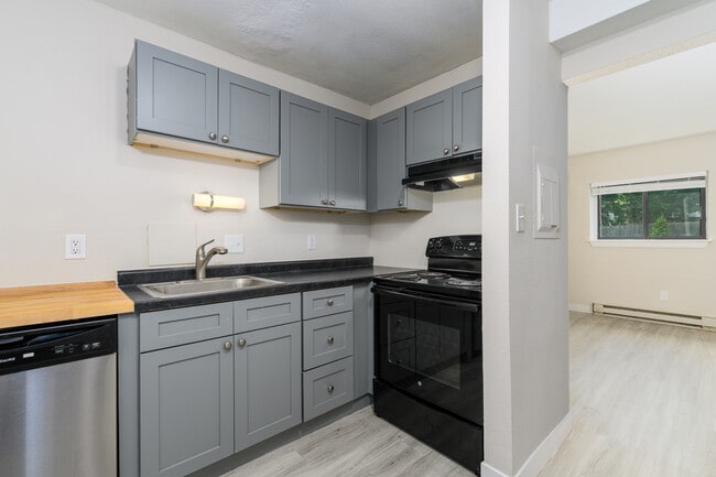 Oak Park Apartments