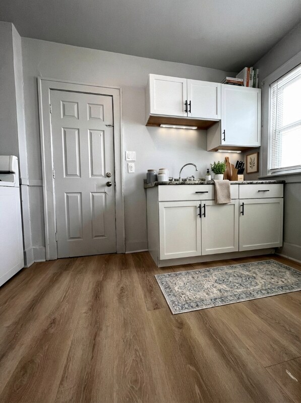 Photo - 138 E Henry St Unidad 1