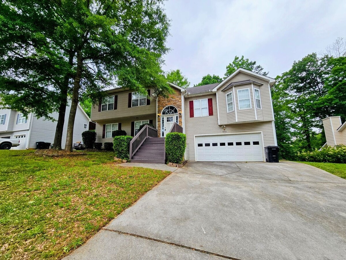 Photo - 512 Earnest Ln