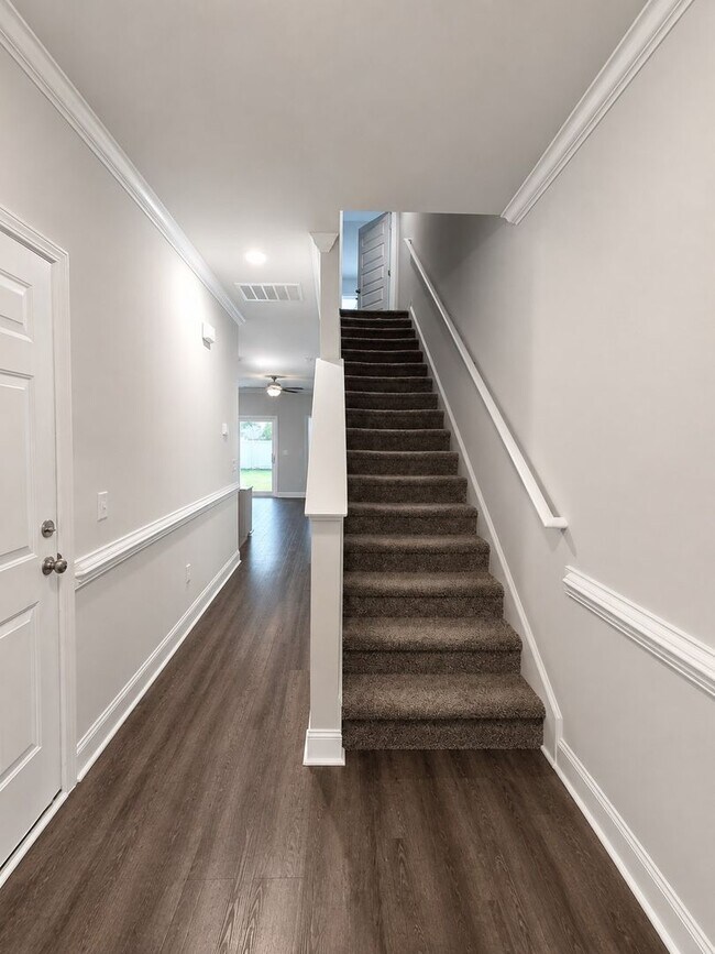 Photo - 73 Dorsey Dr