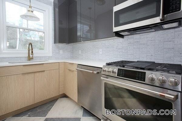 Building Photo - 15 Lanark Rd Rental