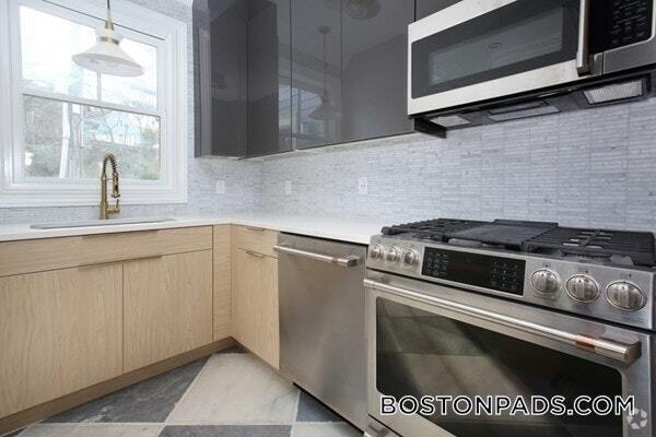 Building Photo - 15 Lanark Rd Rental
