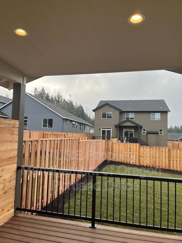 Photo - 1730 NE Gilbert Ln