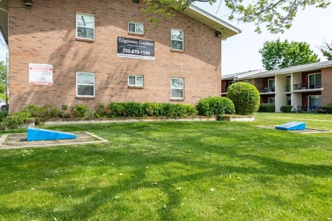 Edgewater Gardens Apartment Homes