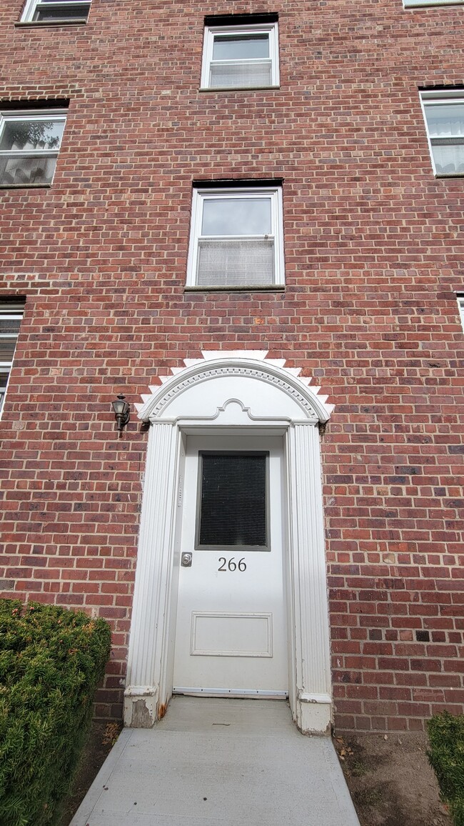 Photo - 266 Broad Ave Unit E2