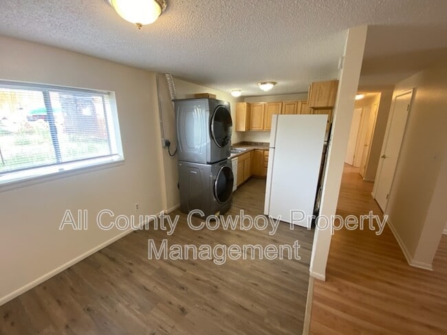 Photo - 704 Ferris Ct Unidad Apt. 3