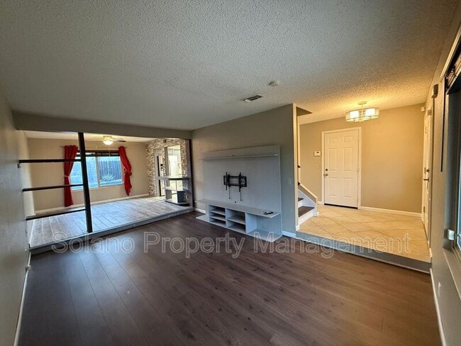 Photo - 184 Gentry Cir