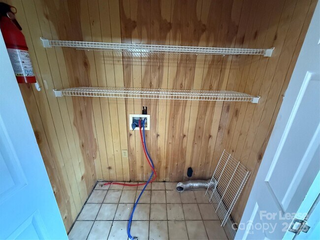 Photo - 4683 Grassy Creek Rd