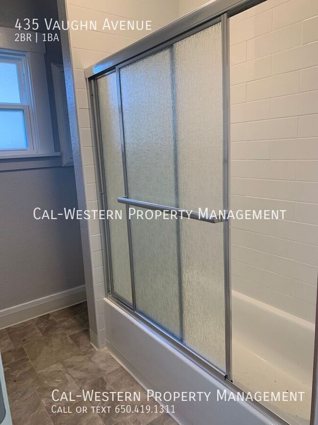 Photo - 435 Vaughn Ave