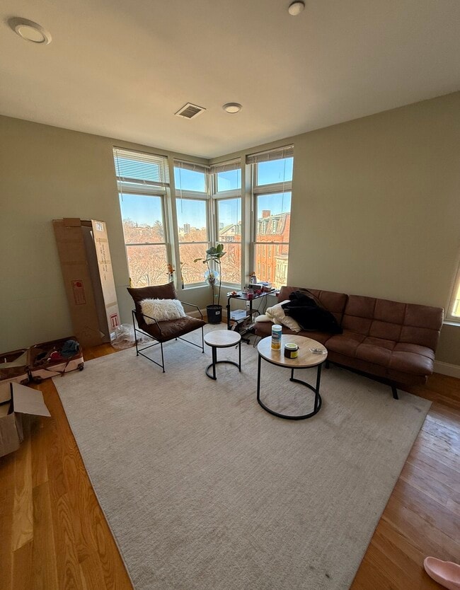 Photo - 128 Roxbury St Unit 7B