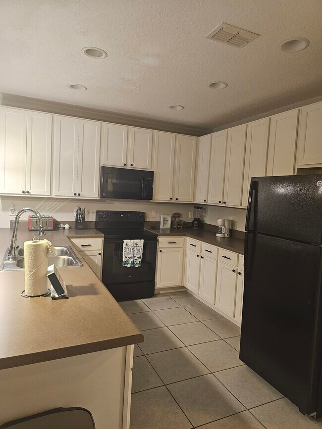 Photo - 157 Primrose Dr