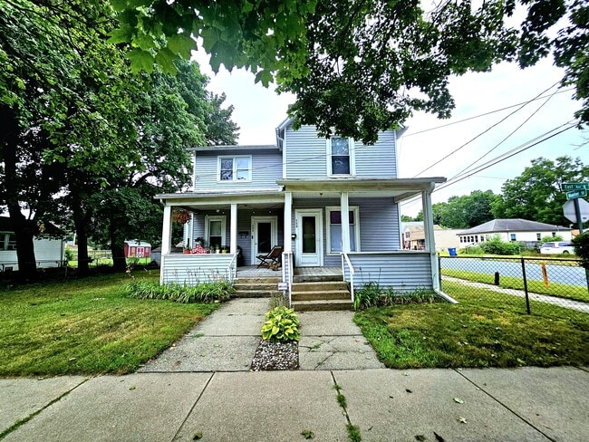 Photo - 169 East Ave N Unidad 169