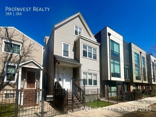 Photo - 2522 W Cortland St Apartment Unit 2F