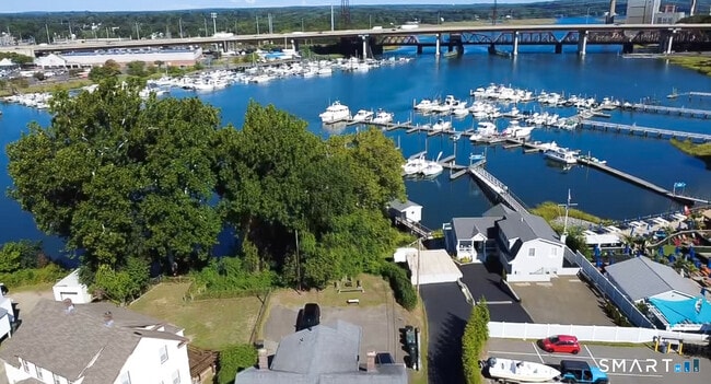 Photo - 26 Bridgeport Ave