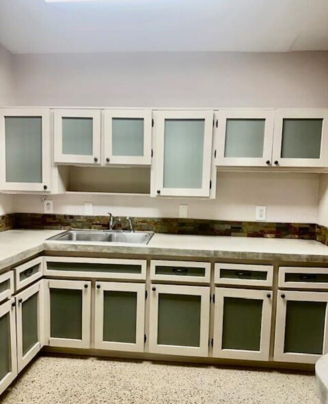 Photo - 664 8th St