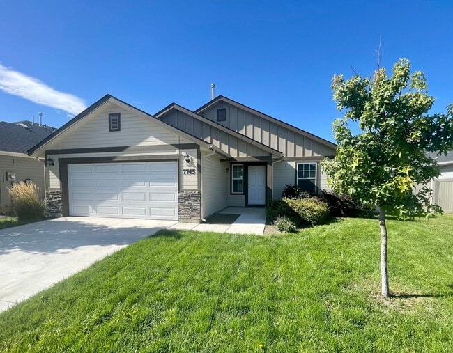 Photo - Charming 3 Bedroom Home in Nampa _ Pet Friendly!