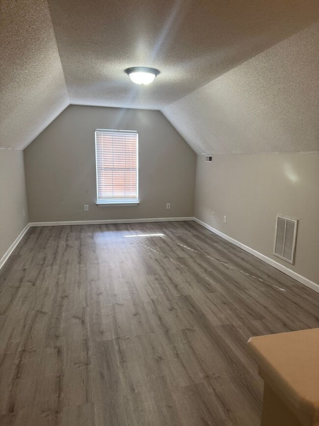 Photo - Great Price and location!