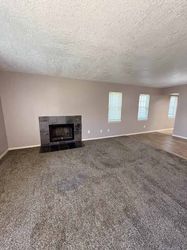 Photo - 10009 NW Jones Dr Unit A