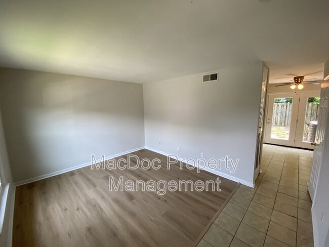 Photo - 128 Hickok Cir