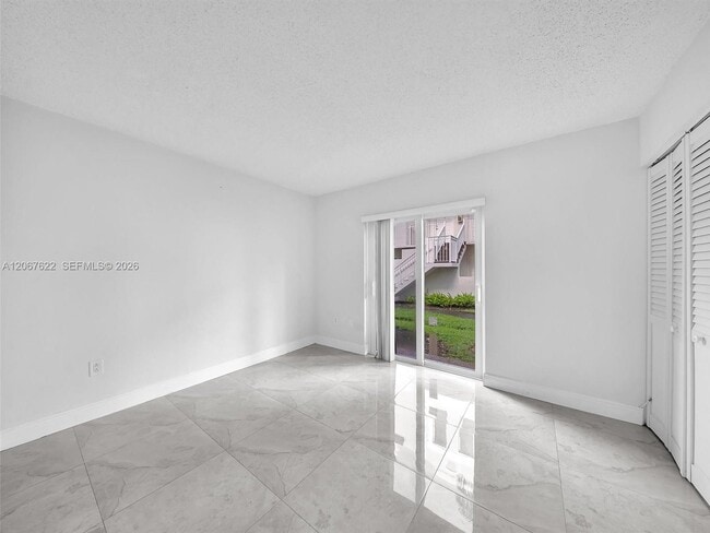 Photo - 670 NW 85th Pl