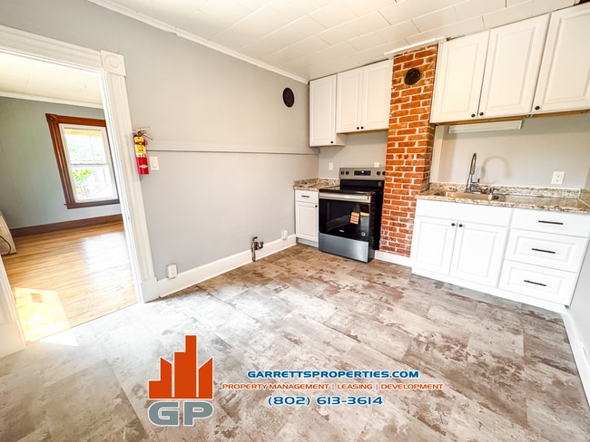 Photo - 78 Elm St Unit 3