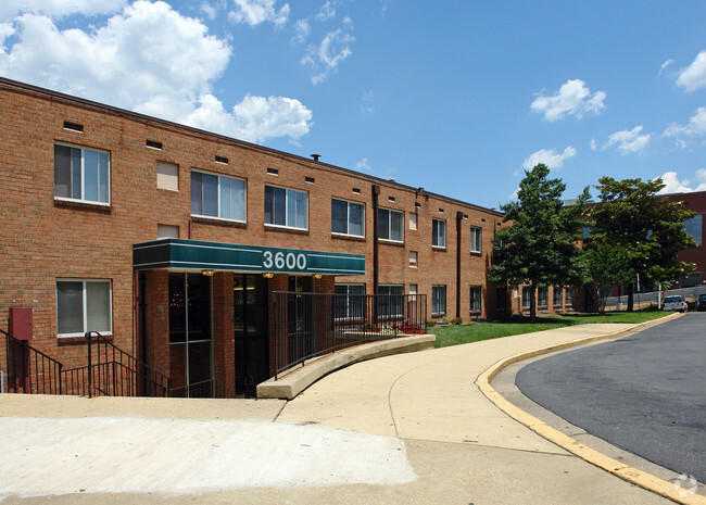 Building Photo - Anacostia Gardens Rental