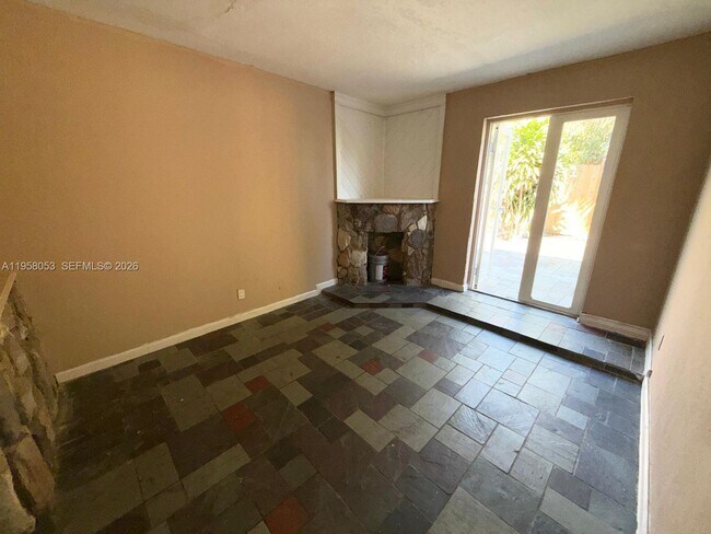 Photo - 341 NE 25th Ct