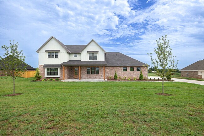 Photo - 2920 Edgefield Ln