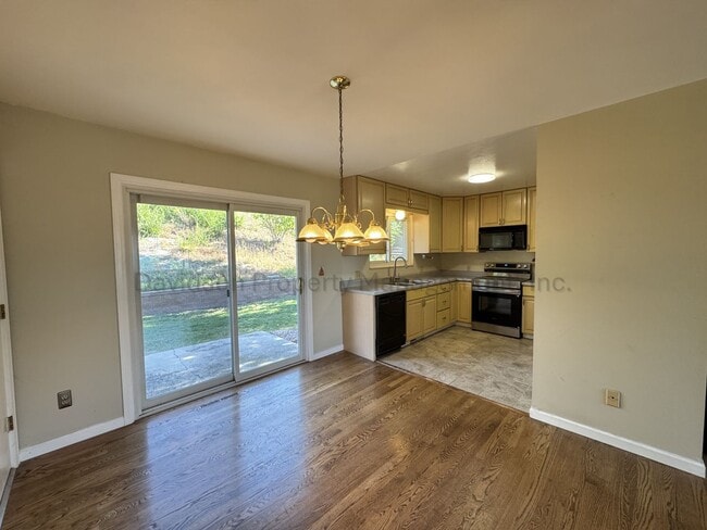 Photo - 1429 Auburn Dr
