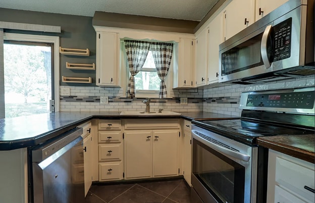 Photo - 3909 S Marshall Dr