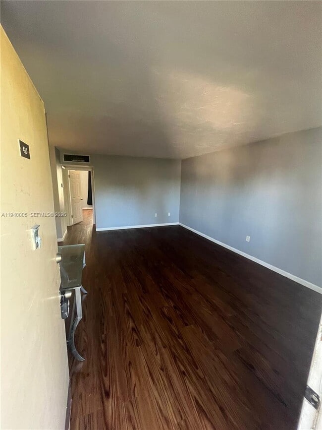 Building Photo - 1475 NE 125th Terrace Unit 410B1