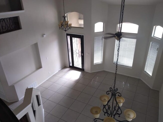 Photo - 6572 Berringer St