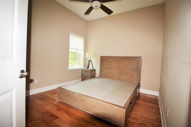 Photo - 7909 Laureate Blvd