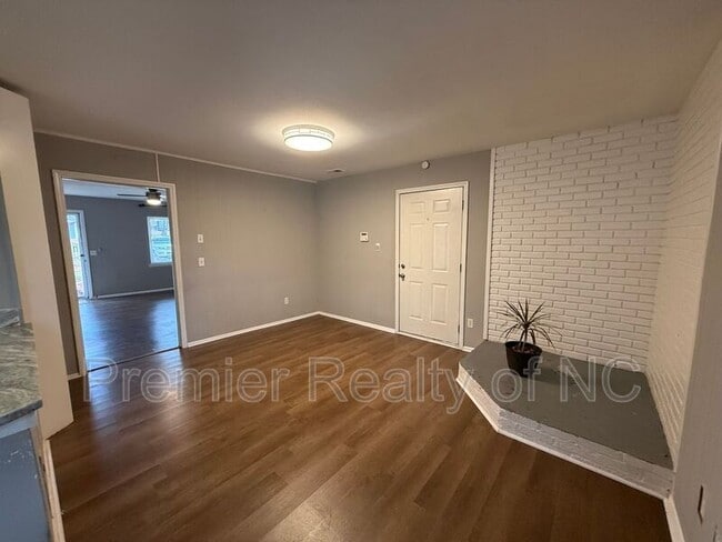 Photo - 2906 Navajo Ave