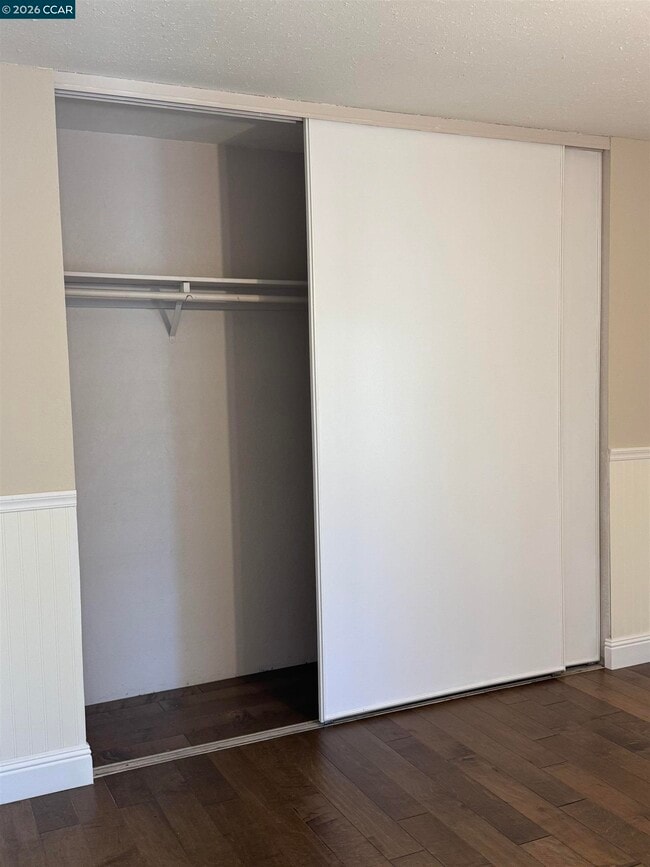 Photo - 13 Oak Brook Pl