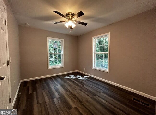 Photo - 88 Watson Dr SW