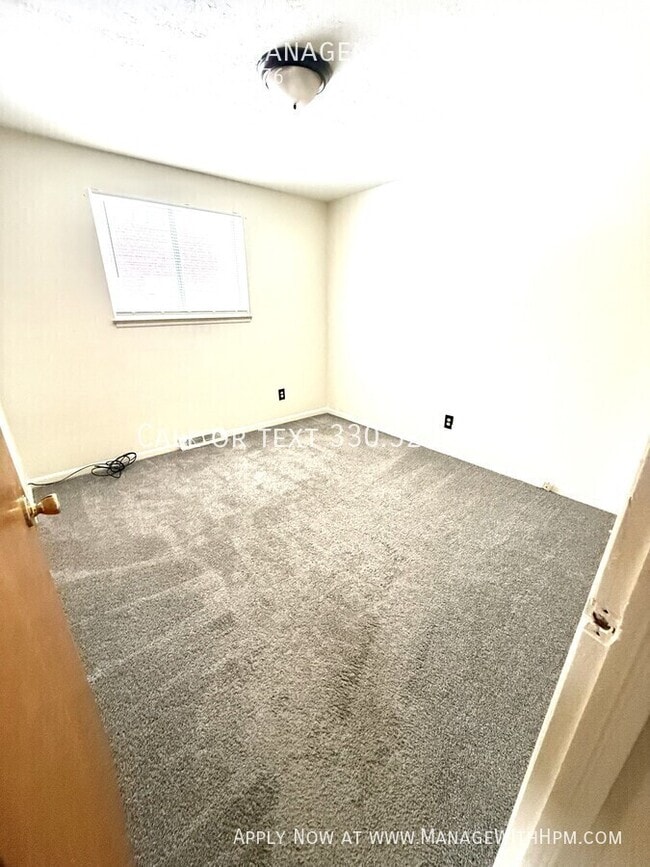 Photo - 850 S Green Rd Unit 2