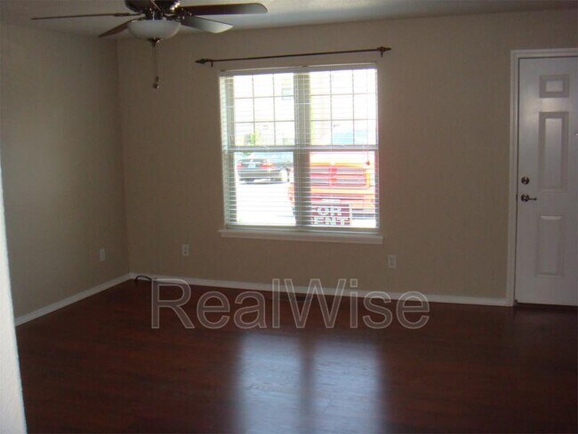 Photo - 450 Midway Rd