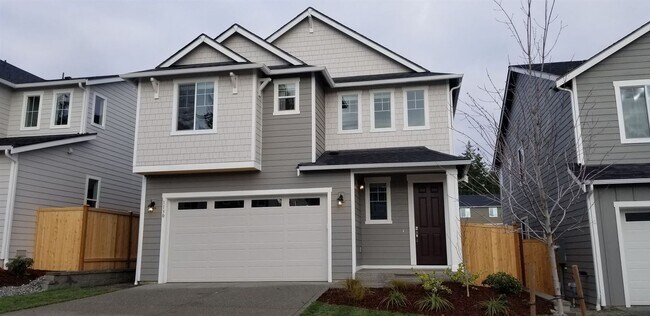 4 br, 3.5 bath House - 1130 NW Rhythm St - 4 br, 3.5 bath House - 1130 NW Rhythm St