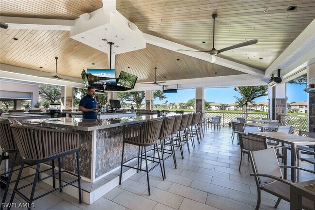 23601 Sandy Creek Terrace Unidad 903