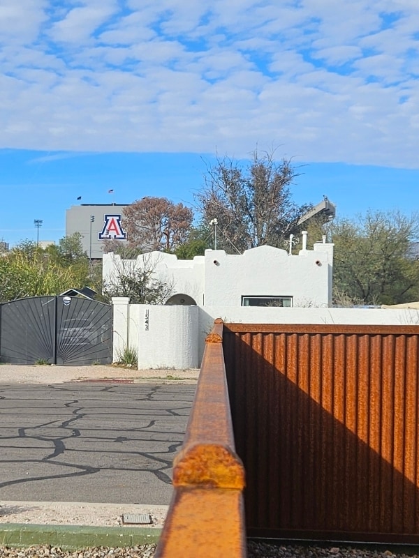 Photo - 1548 E 9th St