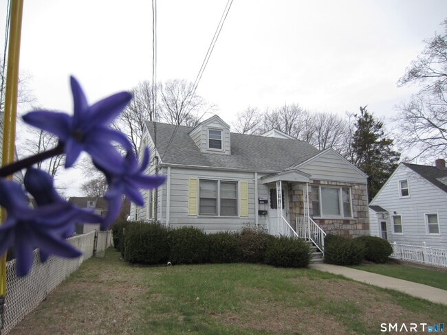 Photo - 16 Church St Unit 2