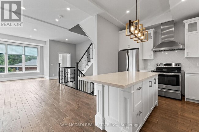 Photo - 15 Old Oak Dr